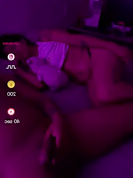 Sexicouple05's Live XXX Chat