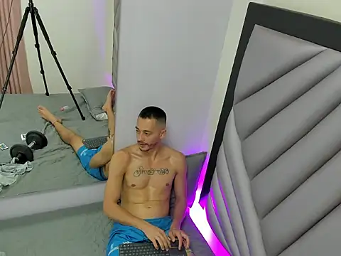 Damiam_23 Chat XXX live