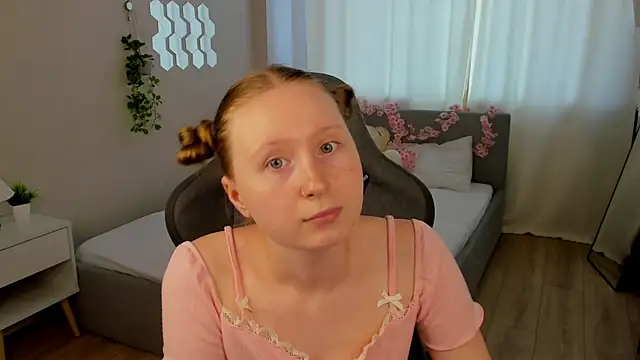 Chat XXX Live LiliTiny