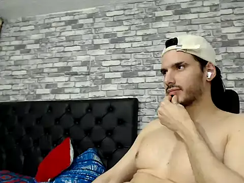 MrTyler667 Live XXX-chat