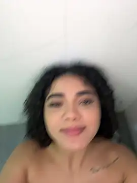 Czat XXX na żywo – Curlyierr