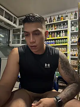 OliverWest04 Live XXX-chat