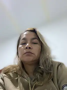 Jlo_69's Live XXX Chat