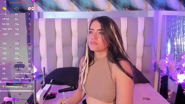 צ'אט XXX בשידור חי של IsaDiiaz