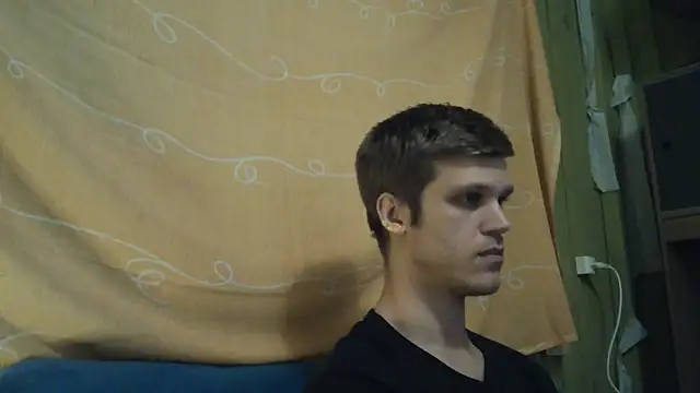 Chat +18 de NinhoMorango ao vivo