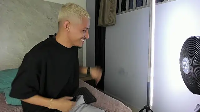 Camilo_Contreras 라이브 XXX 채팅