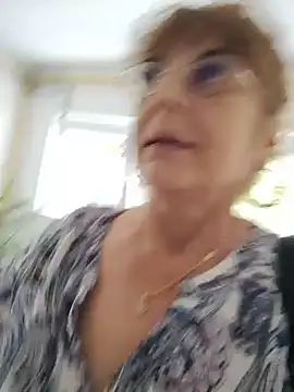 cutewoman67's Live XXX Chat