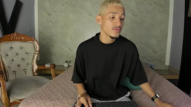 Camilo_Contreras' Live XXX Chat