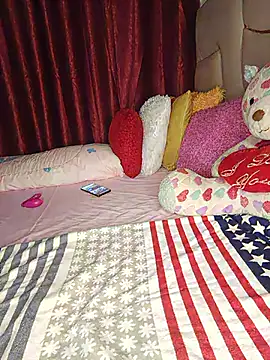 NicRaisaa Chat XXX live