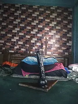XXX chat uživo modela StripchatAssam93