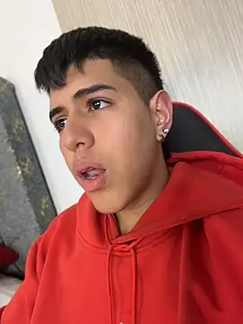 Chatroom XXX en direct de Angel_khouri_