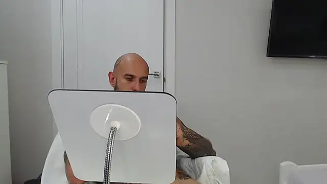 maxi_foxxx Chat XXX live