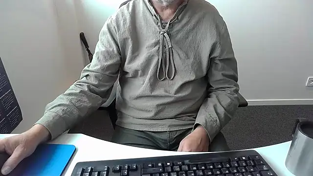 Buggemann Adlı Modelin Canlı XXX Sohbeti
