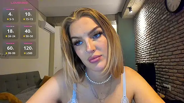 fifteenpoem's Live XXX Chat