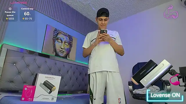 Ethanx18_ Chat XXX live