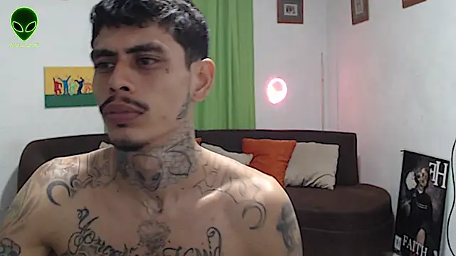 XXX chat uživo modela alpha_zom