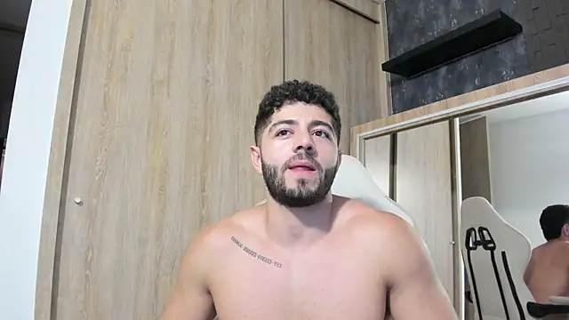 Chat XXX ao vivo de Thiago_moretti