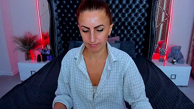 XXX chat uživo modela Rebecca_Diamond