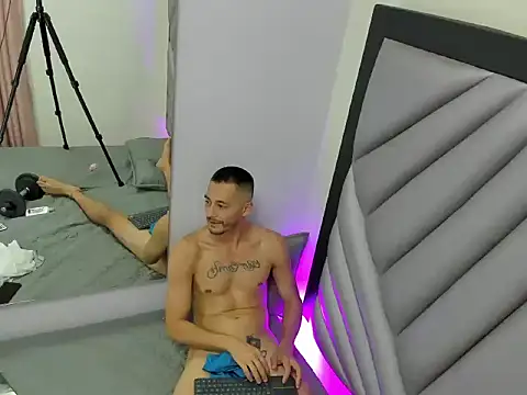 Damiam_23 live XXX chat