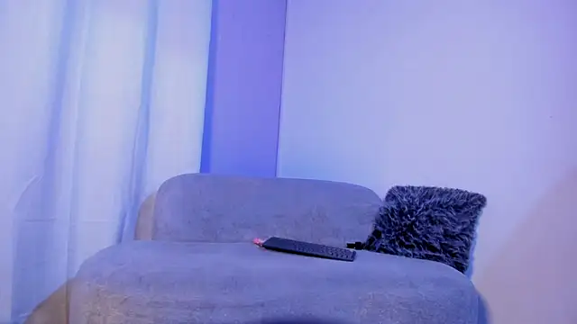 Chat +18 de ZoeyMonroe_ ao vivo