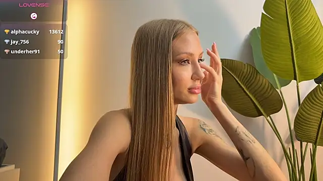 Betty-0_0's Live XXX Chat