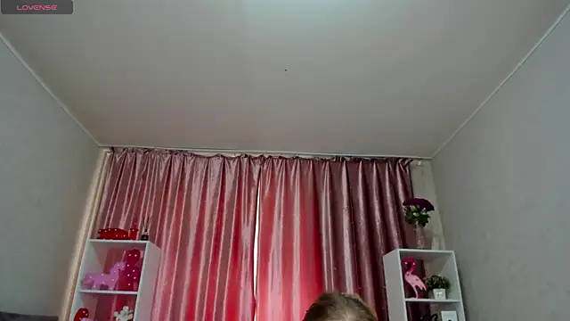 VeraCutee Adlı Modelin Canlı XXX Sohbeti
