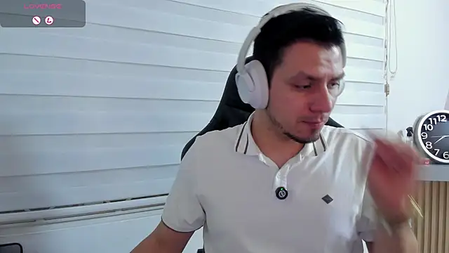 Chat +18 de Rick_Adams ao vivo