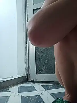 July-Asian: απευθείας συνομιλία ΧΧΧ