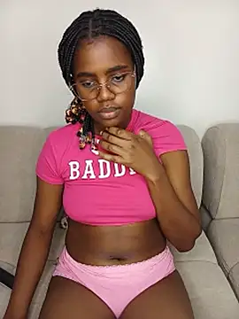 Chat +18 de softglamqueen ao vivo