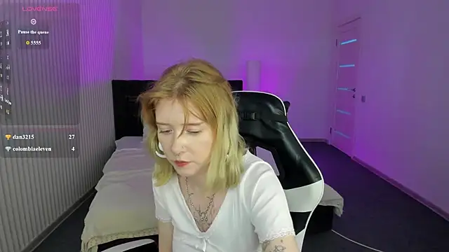 Chat +18 de Elira_Vane ao vivo