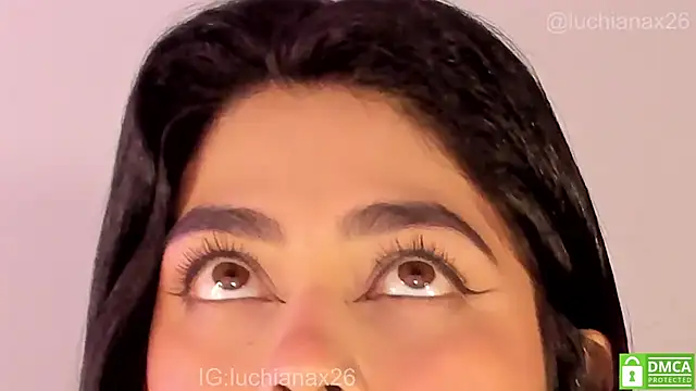 צ'אט XXX בשידור חי של lucy2606