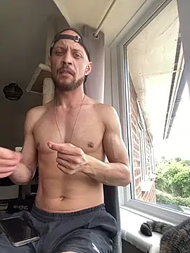 XXX chat uživo modela MattMiller28