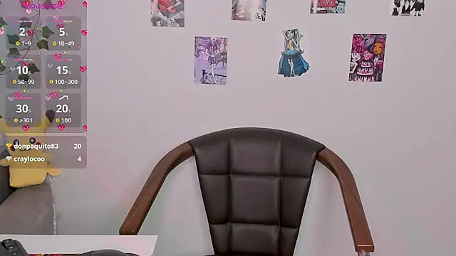 BellaKvarc élő XXX-chatje