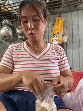 Linaannn's Live XXX Chat