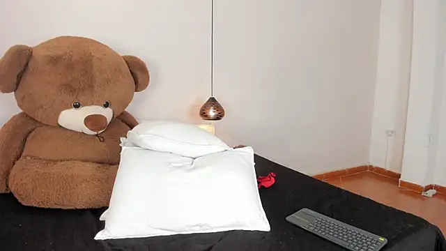 Chat XXX en directo de REINA_ADAHARA