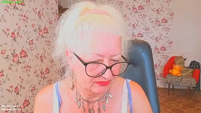 Maya_Mayflower's Live XXX Chat