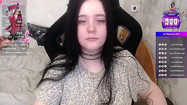 your_8a8y's Live XXX Chat