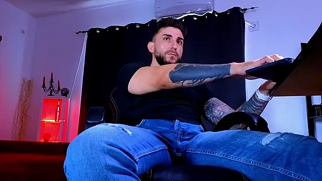 Chat XXX Live MightyAaron66