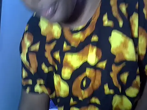 Ebonyceline 现场XXX聊天