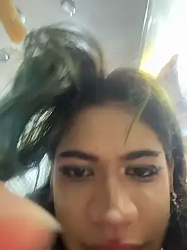 Chat XXX en directo de sukulaurens