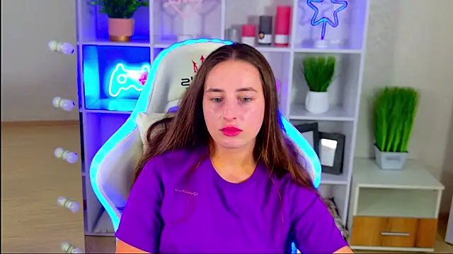 צ'אט XXX בשידור חי של NadinnL