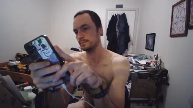 JohnnyMoves XXX чат на живо