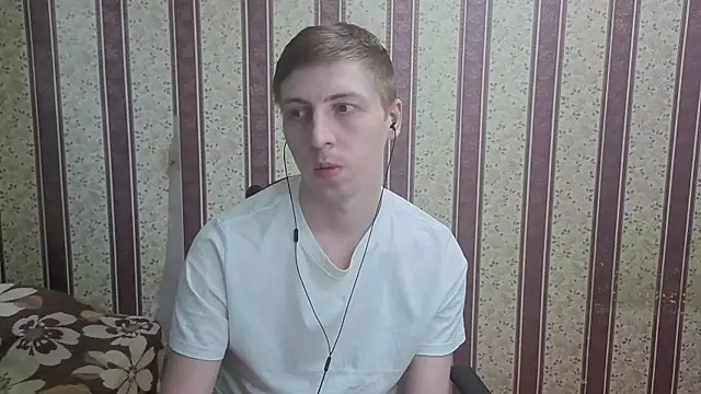 Онлайн чат XXX Darien_Brown