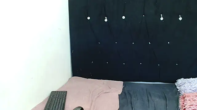 SEXYKENNY22 live XXX chat