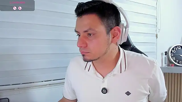 Rick_Adams live XXX chat