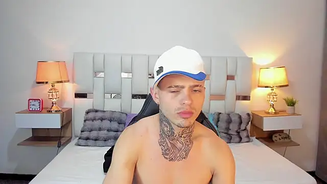 Zeus_damian21 live XXX chat