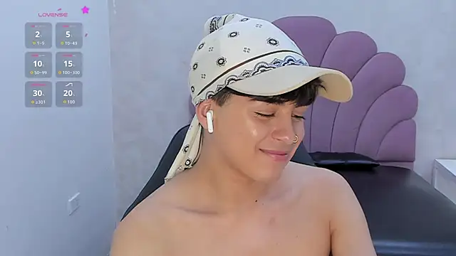 alan_twink12 Chat XXX in diretta