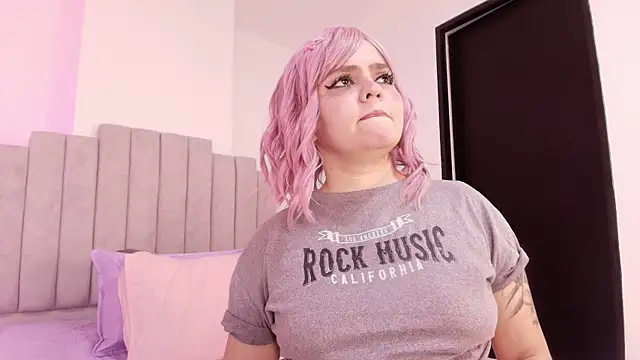 _twiggy_n Live XXX chat