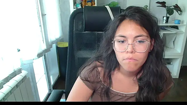 Anda_here's Live XXX Chat