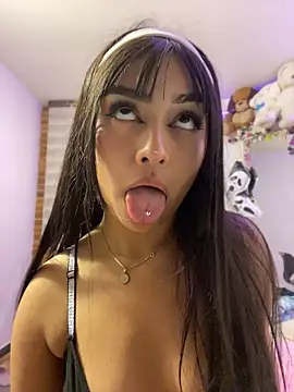 SweetSmokee's Live XXX Chat